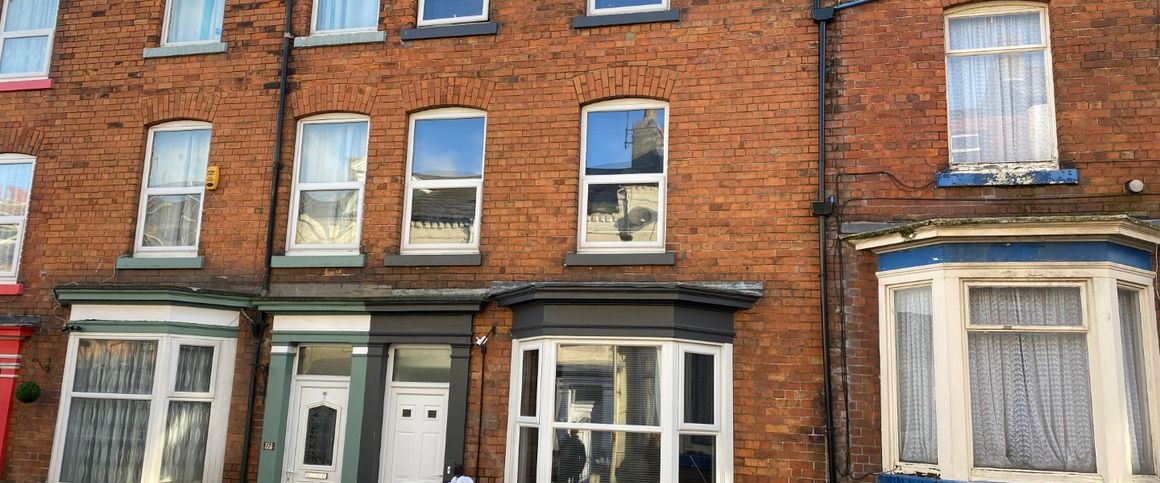 1 bed House Share - Photo 1