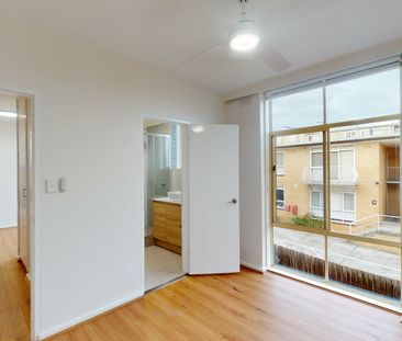 Bright one bedroom apartment - Photo 2