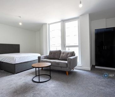 Studio to rent - Photo 5