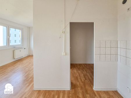 Helle 2-Raum-Wohnung über den Dächern der Stadt – citynah & sofort bezugsfertig - Photo 4