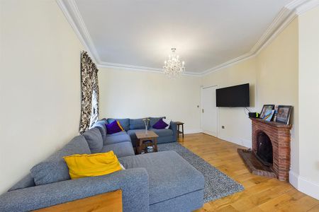 4 bedroom detached house to rent - Photo 5