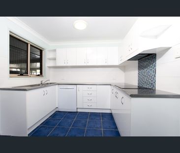 26 Murrumbidgee Street, Hillcrest, Qld 4118 - Photo 2