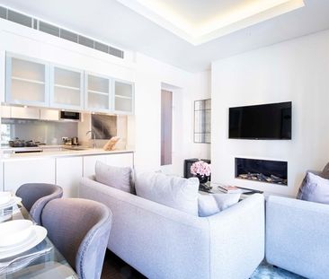 2 Bedroom Apartment, Green Street, Mayfair, W1K - Photo 1