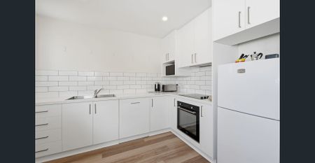 Charming Battery Point Unit for Rent - Photo 3