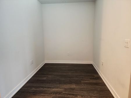 For Lease - 4055 Parkside Village Drive Unit# 919, Mississauga, Ontario - Photo 3