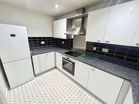 Avenel Way, Poole, BH15 - Photo 3