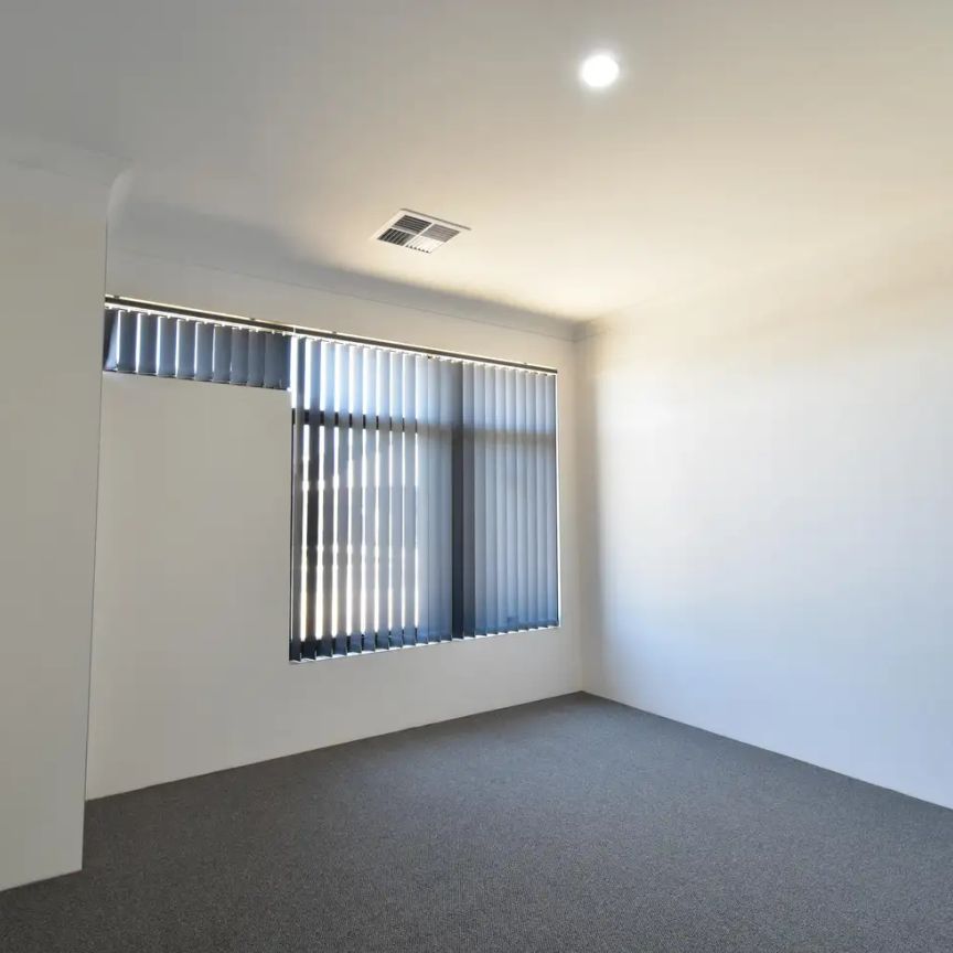“For Lease Brand New 4-Bedroom Family Home in Hilbert” - Photo 1