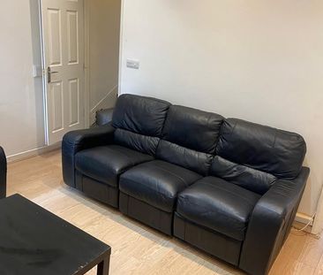 Room in a Shared House, Nelson Road, B6 - Photo 4