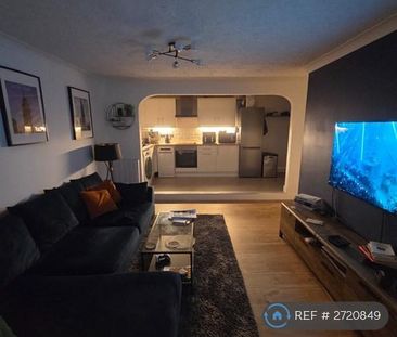 2 bedroom flat to rent - Photo 4