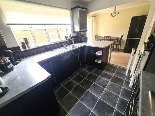 Pembroke Drive, Ingleby Barwick - Photo 1