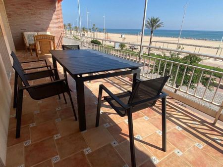 3 room luxury Apartment for rent in Gandia, Spain - Photo 5