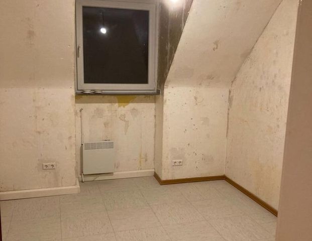 Helle Dachgeschoss-Wohnung 59qm in Köln Niehl - Foto 1