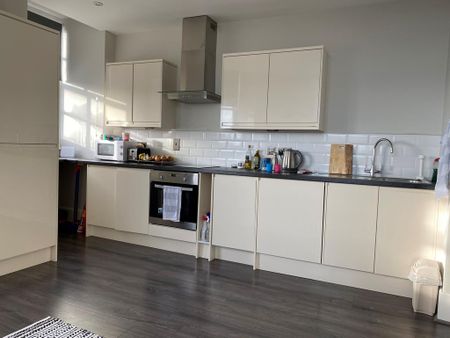 1 bedroom apartment to rent - Photo 4