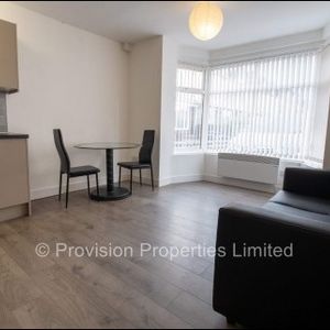 1 Bedroom Flats in Headingley - Photo 2