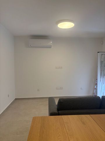 Διαμέρισμα για ενοικίαση Αμφιθέα (Παλαιό Φάληρο) - Φωτογραφία 3
