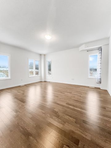 For Lease - 88 Royal Oak Crescent, Loyalist, Ontario - Photo 2