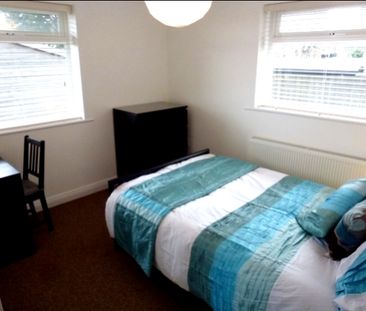 Tolstoi Road, Poole, Dorset, BH14 0QJ - Photo 6