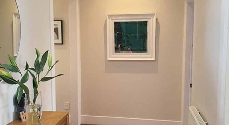 Charming 3BR Home with Harbour Views - Photo 5
