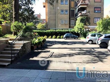 Bilocale in Affitto in Via Aurelia 714 a Roma - Photo 4