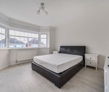 4 bedroom detached house to rent - Photo 5