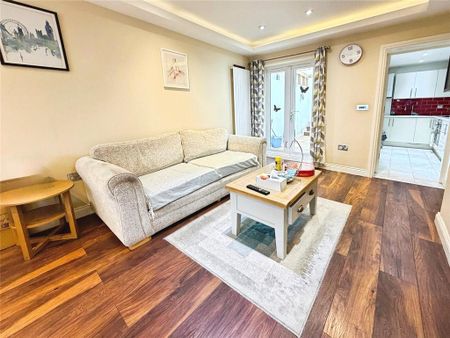 3 bedroom terraced house to rent - Photo 2