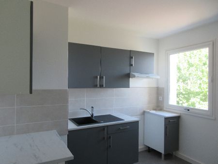 Location Appartement 3 pièces 69m² RENNES 35000 - Photo 2