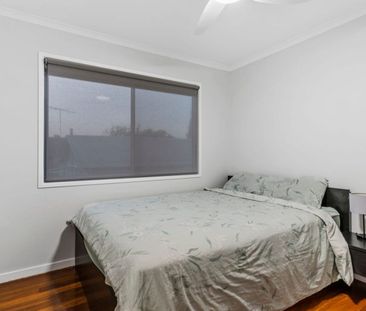 Rare Riverside Duplex House With Luxury River Sunset Views - Photo 3