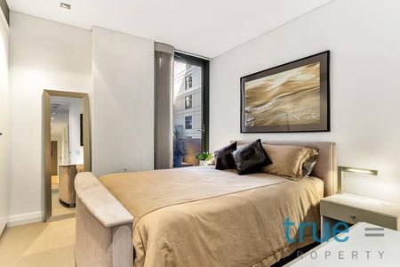 EXECUTIVE FULLY FURNISHED HARBOURSIDE APARTMENT - Photo 4