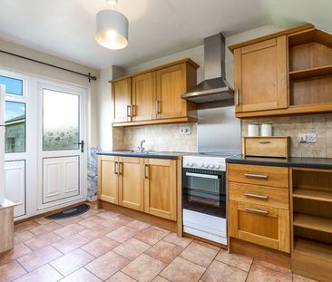 Oakcourt Avenue - Photo 1