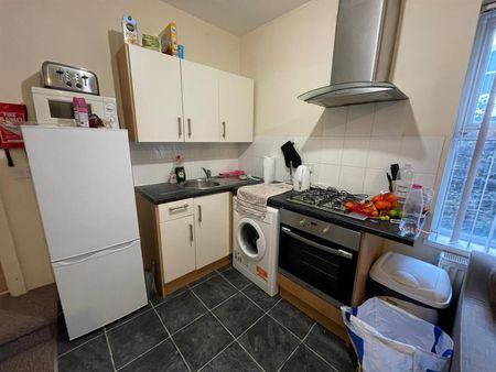 Woodland Terrace, Flat 2, Plymouth - Photo 4