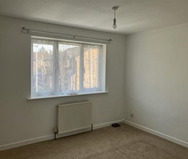 2 bedroom semi-detached house to rent - Photo 2