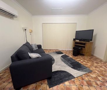 Tamworth Furnished Accommodation East - Photo 2