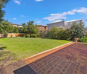 Calling all lawn lovers.... - Photo 5