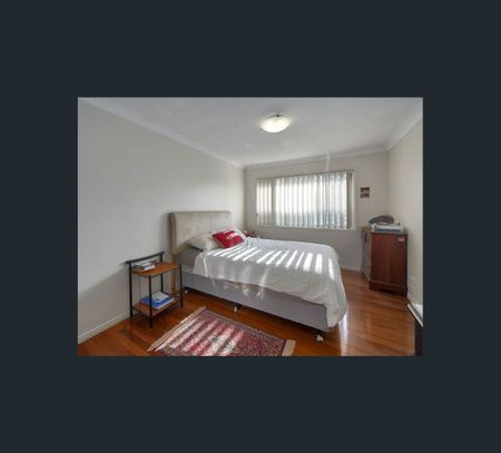 1/26 Barton Road, Hawthorne, Qld 4171 - Photo 4