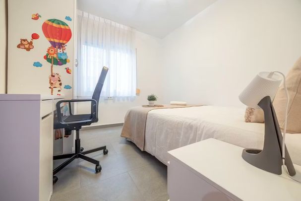 Avinguda de Blasco Ibáñez, Valencia, Valencian Community 46022 - Photo 1