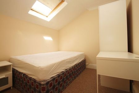 Ridley Road, Winton - Photo 2