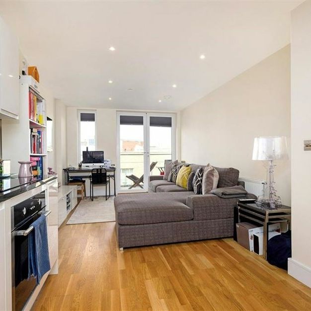 Keymer Place Limehouse, E14 - Photo 1