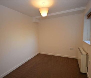 County Road, Town Centre, SN1 - Photo 5