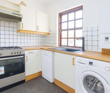 2 bedroom house to rent - Photo 1
