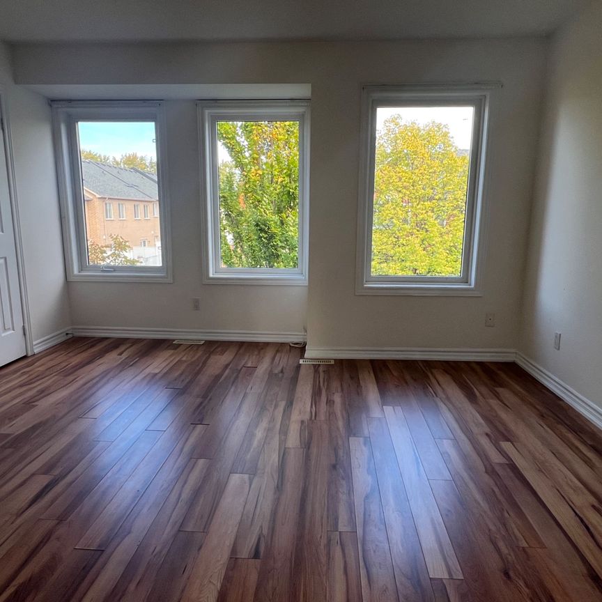 For Lease - 20 Leitchcroft Crescent, Markham, Ontario - Photo 1