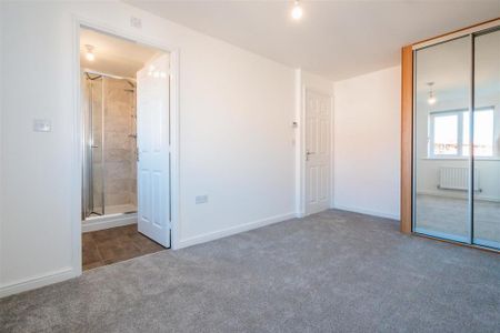 3 bedroom detached house to rent - Photo 4