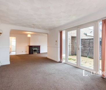 3 bedroom semi-detached to rent Scott Road, Stevenage, SG2 0BZ - Photo 1
