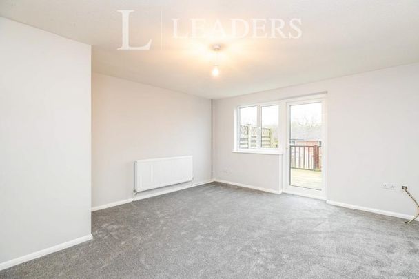 3 bedroom house to rent Meadow Gardens, Buckingham, Buckinghamshire, MK18 - Photo 1