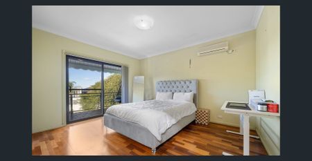 Spacious Split-Level Family Home - Photo 5