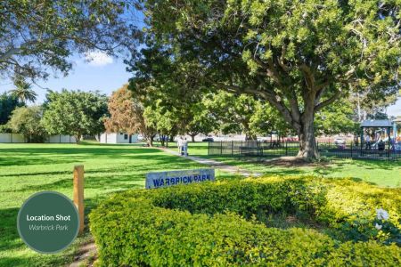 Spacious, Well-Maintained Boutique Studio Apartment in Prime Location - Photo 5