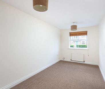 3 bedroom end of terrace house to rent - Photo 3