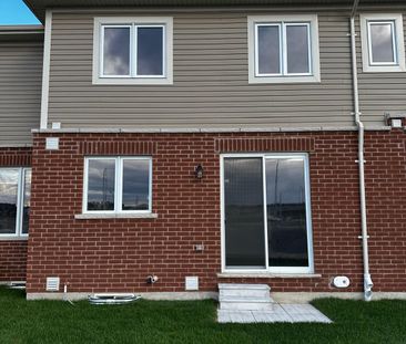 For Lease - 349 millstone Street, Kitchener, Ontario - Photo 2