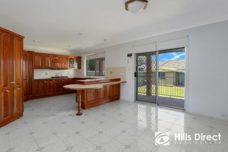 Family home in the heart of Quakers Hill - Photo 4