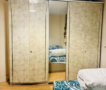 1 bedroom in a house share to rent - Photo 3