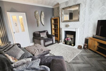 2 bedroom terraced house to rent - Photo 2
